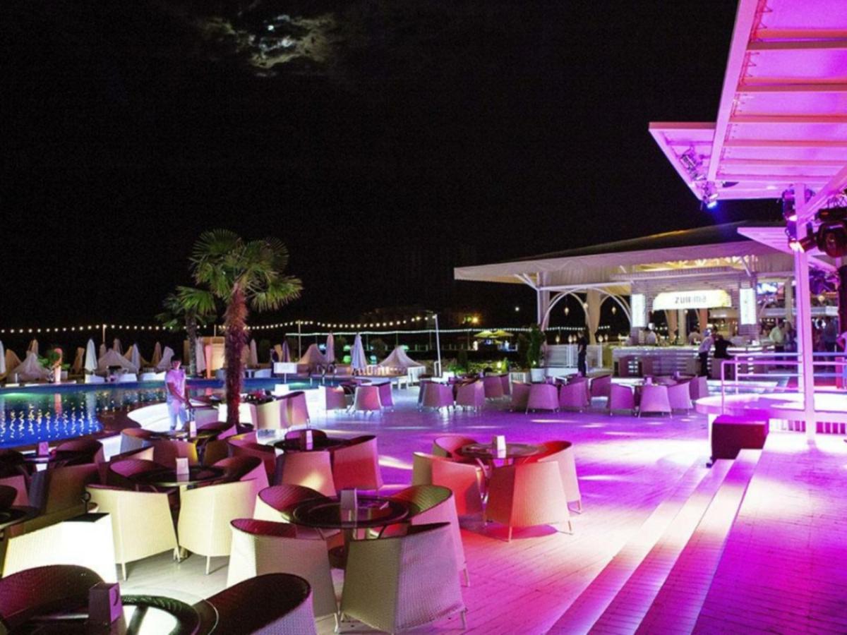 Arcadia Vip-Apartments In Golfstream Odessa Exteriör bild